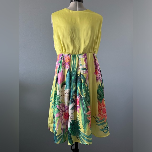 Unbranded Dresses & Skirts - Yellow Tropical Floral 100% Silk Fit & Flare Dress w/ Pockets Approx M